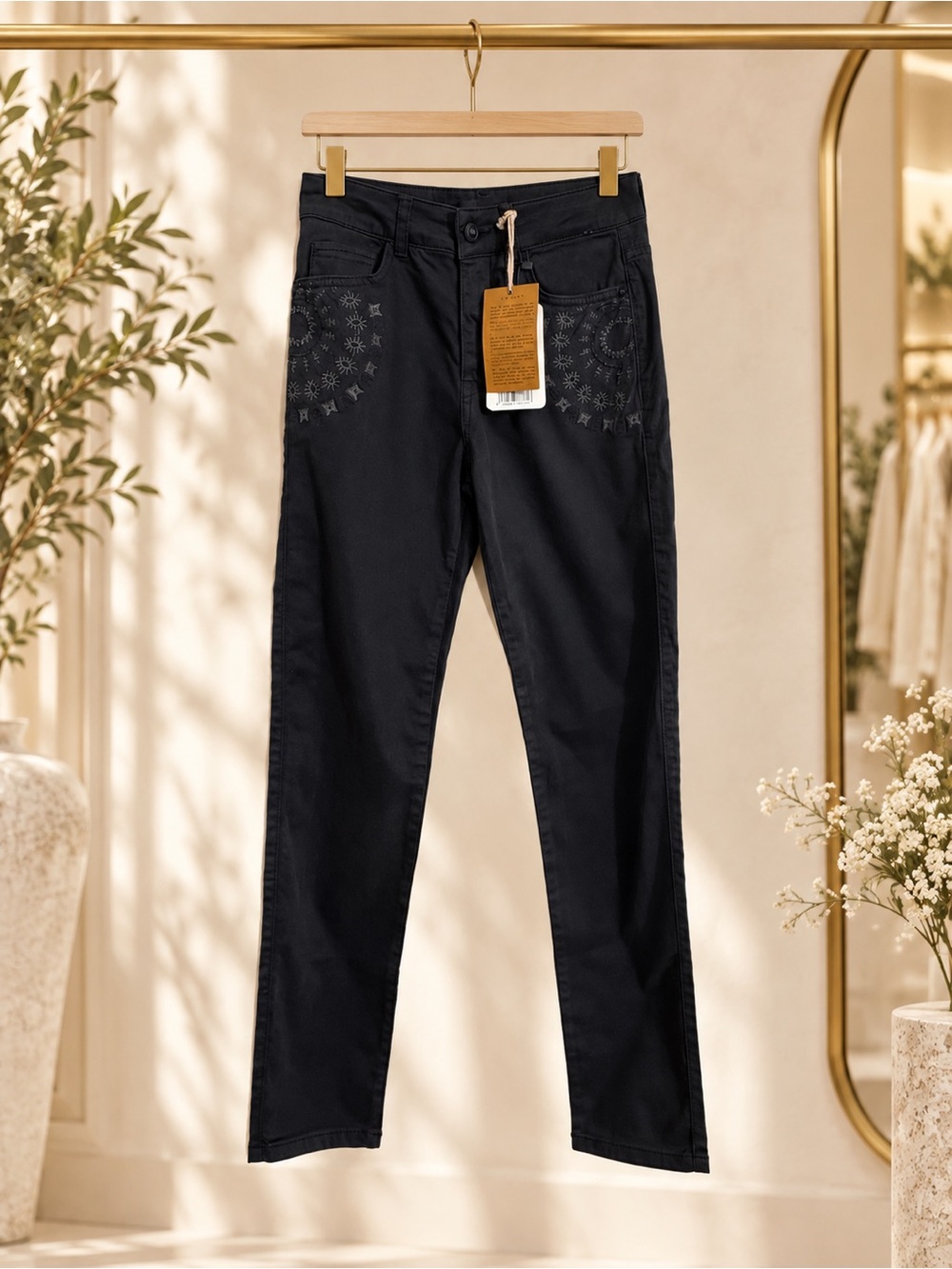 Desigual Gyantse Black Embroidered Skinny Cropped Jeans EU 34 US 0 NWT